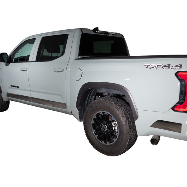 CrewMax (4.5in Tall 5 Pcs) Stainless Steel Rocker Panels — 22-24 Toyota Tundra