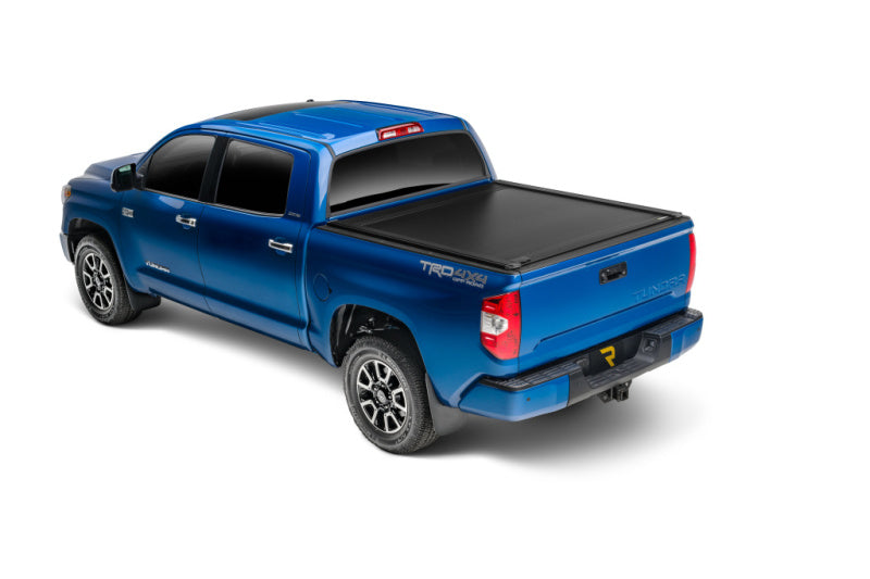 Regular & Double Cab 6.5ft Bed with Deck Rail System RetraxONE XR — 07-18 Toyota Tundra