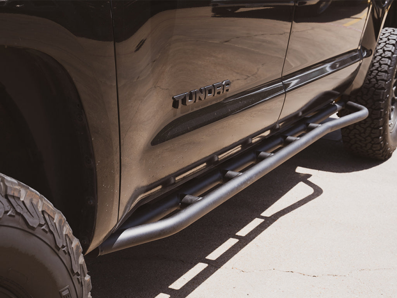 Trail Edition Rock Sliders - Kick Out Powder Coat — 14-21 Toyota Tundra